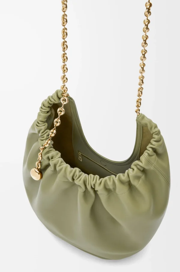 0150f9a0c6e66c1ec6802e14f87116a4-scaled-1.webp Medium Squeeze bag in mellow nappa lambskin