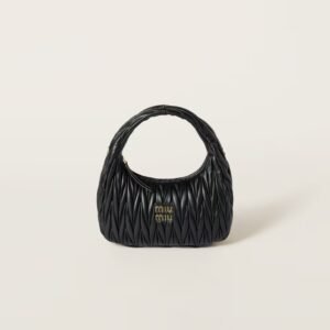 Wander Matelassé Medium Hobo Underarm Bag