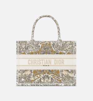 05b6e978d2cf7b9b98ddda98b1d499b2.png Medium Dior Book Tote
