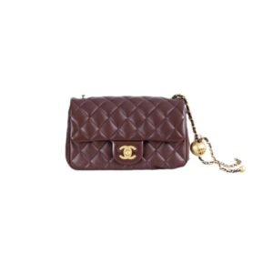 06285ac386c468bbb7eb7582d402e991.jpg CHANEL FLAP BAG WITH GOLD BALL