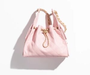 3ab9c03e51f5bfa9e8efd45a6c854bb4.jpg CHANEL 25 small handbag