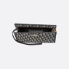 30 Montaigne Dea Pouch