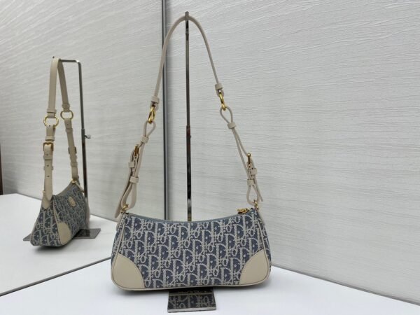 30 Montaigne Wanderlust Mini Handbag