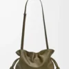 821d884d803af865250566a20a5d8cc8-scaled-1.webp Medium Flamenco clutch in nappa calfskin