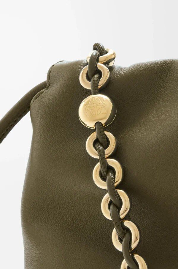 a4cba9b8c4a285e96699bd8203db2c18-scaled-1.webp Medium Flamenco purse in mellow nappa lambskin