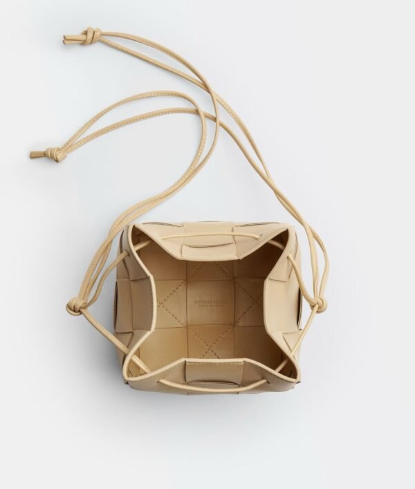 Small Cassette Bucket