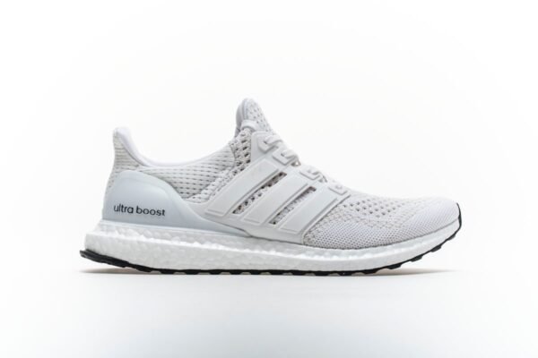 adidas_ultra_boost_1_0_triple_white_s77416_178EF76D3841A.jpg Adidas Ultra Boost 1.0 Triple White S77416