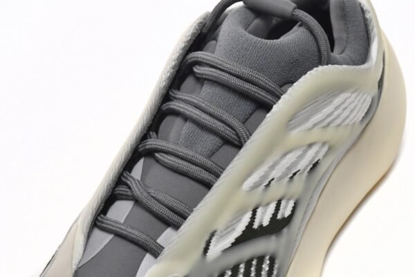 adidas Yeezy 700 V3 Fade Salt ID1674