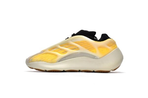 adidas_yeezy_700_v3_mono_safflower_hp5425_179E4FE4E5810.jpg adidas Yeezy 700 V3 Mono Safflower HP5425