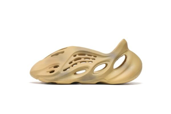 adidas_yeezy_foam_runner_desert_sand_gv6843_1834F5E2AB719.jpg adidas Yeezy Foam Runner Desert Sand GV6843