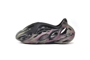 adidas Yeezy Foam Runner MX Carbon IG9562