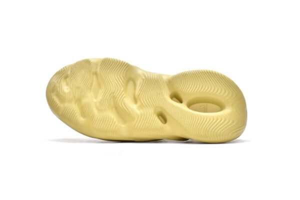 adidas_yeezy_foam_runner_sulfur_gv6775_1791871C83D13.jpg adidas Yeezy Foam Runner Sulfur GV6775