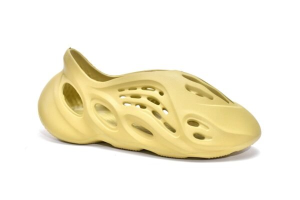 adidas_yeezy_foam_runner_sulfur_gv6775_1791871C87814.jpg adidas Yeezy Foam Runner Sulfur GV6775