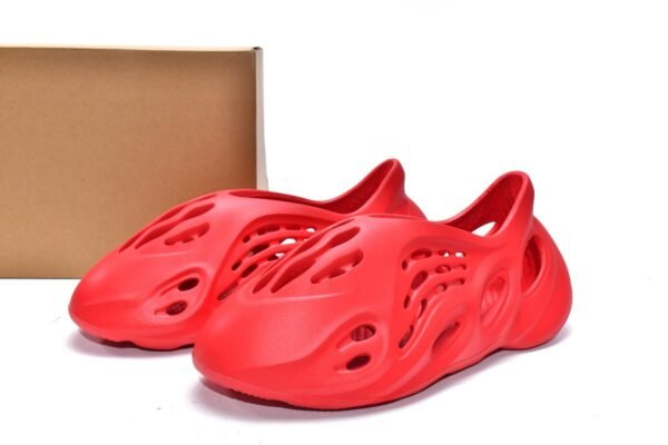 adidas_yeezy_foam_runner_vermillion_gw3355__1791857F2ED19.jpg adidas Yeezy Foam Runner Vermillion GW3355