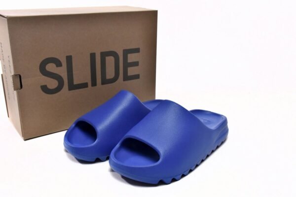 adidas_yeezy_slide_azure_id4133_179A2AA0E2E16.jpg adidas Yeezy Slide Azure ID4133