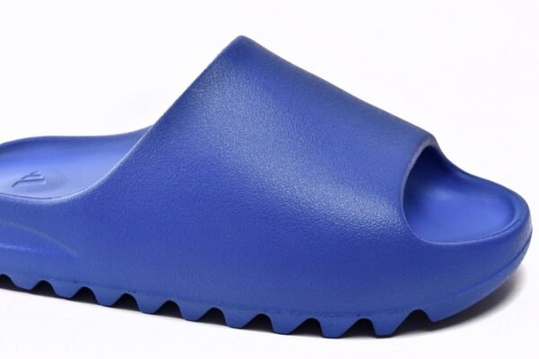 adidas_yeezy_slide_azure_id4133_179A2AA10101C.jpg adidas Yeezy Slide Azure ID4133
