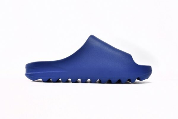 adidas_yeezy_slide_azure_id4133_179A2AA23C71D.jpg adidas Yeezy Slide Azure ID4133