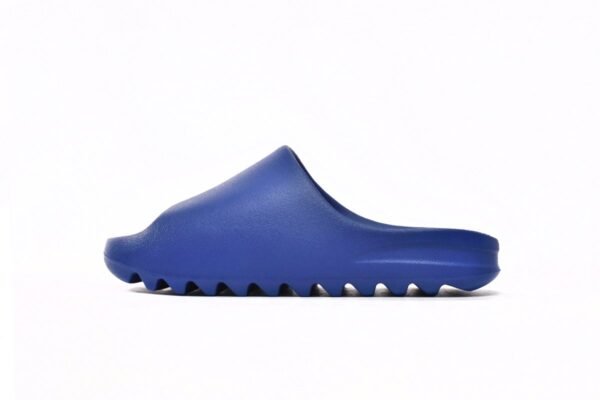 adidas_yeezy_slide_azure_id4133_179A2AA30BB1B.jpg adidas Yeezy Slide Azure ID4133