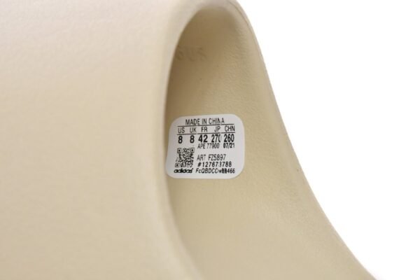 Dope sneakers adidas Yeezy Slide Reps Bone FZ5897