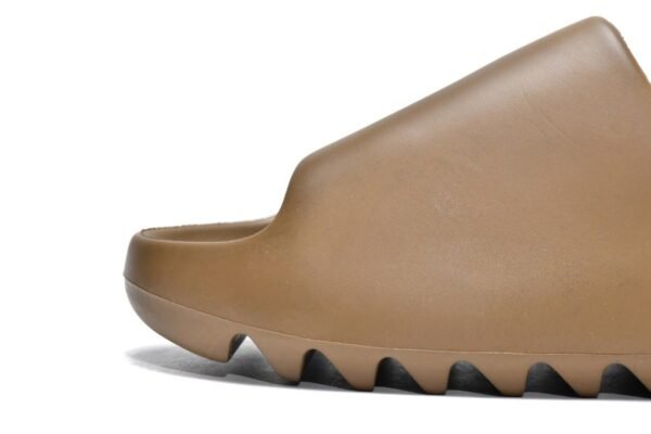 adidas_yeezy_slide_core_g55492_179A33269C719.jpg adidas Yeezy Slide CORE G55492