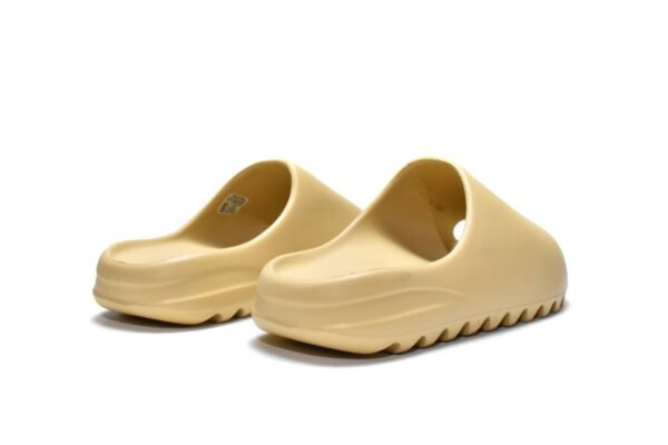 adidas_yeezy_slide_dessan_fw6344__179A2F18D4210.jpg adidas Yeezy Slide Reps DESSAN FW6344