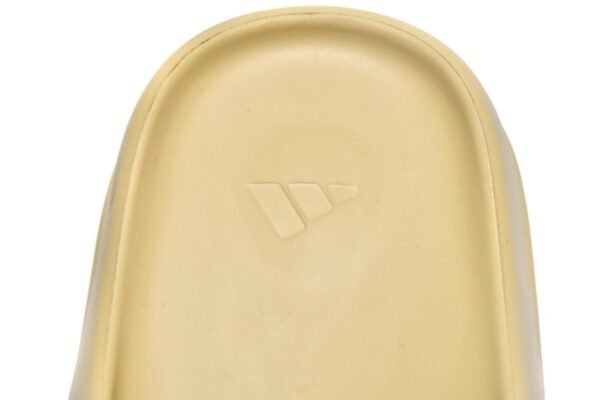 adidas_yeezy_slide_dessan_fw6344__179A2F1A56312.jpg adidas Yeezy Slide Reps DESSAN FW6344