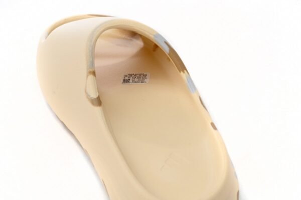 adidas_yeezy_slide_enflame_oil_painting_ink_yellow_fz5899_18A100910681C.jpg adidas Yeezy Slide Enflame Oil Painting White Yellow GW1932