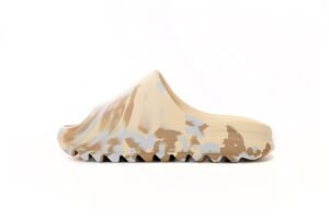 adidas_yeezy_slide_enflame_oil_painting_ink_yellow_fz5899_18A1009181611.jpg adidas Yeezy Slide Enflame Oil Painting White Yellow GW1932