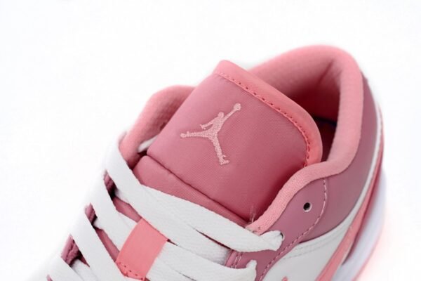 air_jordan_1_low_pink_white_553560_616_1895A25E65415.jpg Air Jordan 1 Low Pink White 553560-616