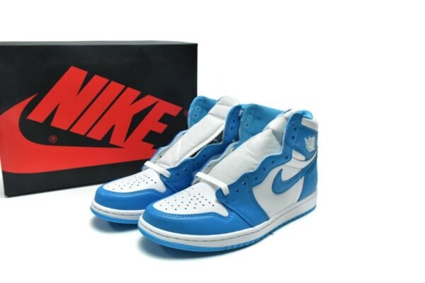 Air Jordan 1 Retro UNC 555088-117
