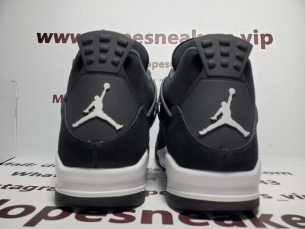 air_jordan_4_retro_white_thunder_fq8138_001_1AF3A3E841019-scaled-1.jpg Air Jordan 4 Retro White Thunder FQ8138-001