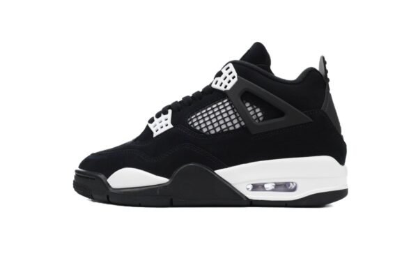 air_jordan_4_retro_white_thunder_fq8138_001_1AF3A3FD3C014.jpg Air Jordan 4 Retro White Thunder FQ8138-001