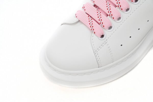 alexander_mcqueen_sneaker_powder_glue_187BCE4CDBA1E.jpg Alexander McQueen Sneaker Powder Glue