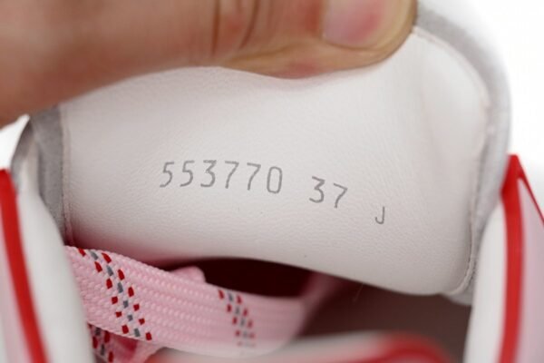 alexander_mcqueen_sneaker_powder_glue_187BCE4D30F1B.jpg Alexander McQueen Sneaker Powder Glue