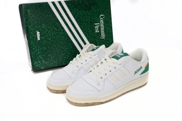 atmos_x_adidas_forum_low_white_gree_hq6996_190D03B62F51F.jpg Atmos x adidas Forum Low White Gree HQ6996