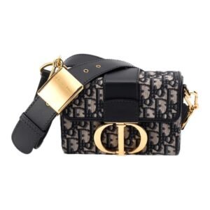 b8a4e620af5a828a6770deaf675d219d.jpg 30 MONTAIGNE MICRO BAG