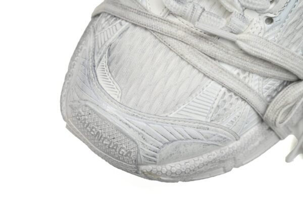 balenciaga_3xl_all_white_734731_w3xlr_0213_1A49F880D8E1B.jpg Balenciaga 3XL All White 734731 W3XLR 0213