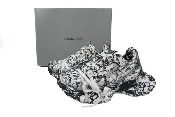 Balenciaga 3XL Luminous White Graffiti 734731 W3XDC 0135