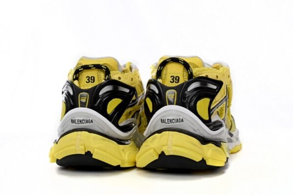 balenciaga_black_yellow_677402_w2rd3_0510_1A7486E2BD218.jpg Balenciaga Runner Black Yellow 677402 W2RD3 0510
