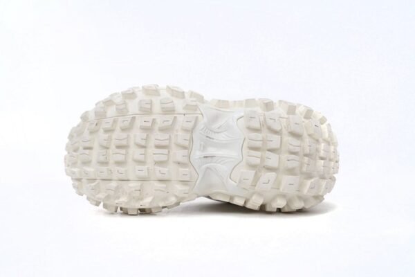 balenciaga_defender_all_white_685611_w1rb3_1201_1838C22EFFF11.jpg Balenciaga Defender All White 685611 W1RB3 1201