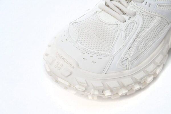 balenciaga_defender_all_white_685611_w1rb3_1201_1838C22FB3717.jpg Balenciaga Defender All White 685611 W1RB3 1201