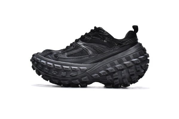 balenciaga_defender_black_685613_w2ra6_1000_195A26046C117.jpg Balenciaga Defender Black 685613 W2RA6 1000