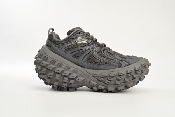 balenciaga_defender_black_gray_685611_w2ra6_3000__1940C373C9E13.jpg Balenciaga Defender Black Gray 685611 W2RA6 3000
