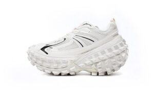 Balenciaga Defender Off-White  685611 W2RAA 9110