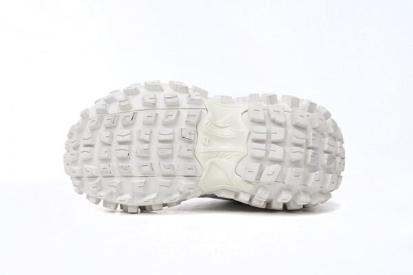Balenciaga Defender Off-White  685611 W2RAA 9110