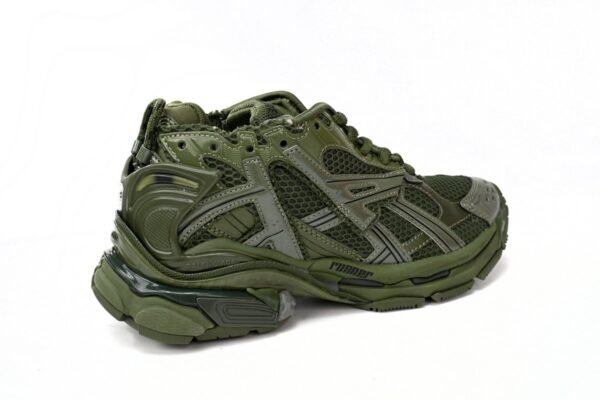 balenciaga_runner_army_green_677402_w1rn3_2025_1A748B49E361A.jpg Balenciaga Runner Army Green 677402 W1RN3 2025