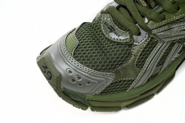 balenciaga_runner_army_green_677402_w1rn3_2025_1A748B4A11114.jpg Balenciaga Runner Army Green 677402 W1RN3 2025