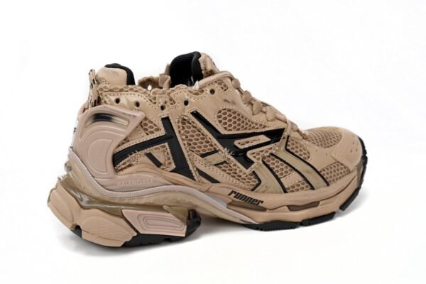 balenciaga_runner_dark_brown_677402_w1ra8_0125_1A748D21B8B1D.jpg Balenciaga Runner Dark Brown 677402 W1RA8 0125