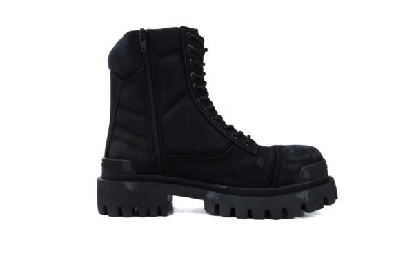 balenciaga_strike_black_1B10555BB111D.jpg Balenciaga Strike Black
