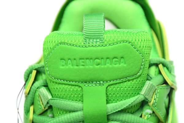 Balenciaga Track Fluorescent Green  542023 W1YG 1913